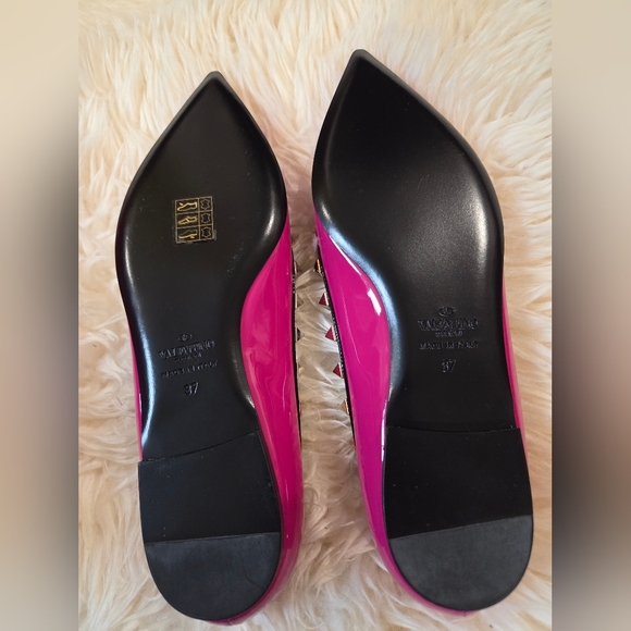 VALENTINO GARAVANI Rockstud Patent Leather Flats – Hot Pink (37 / US 7) - Picture 9 of 16